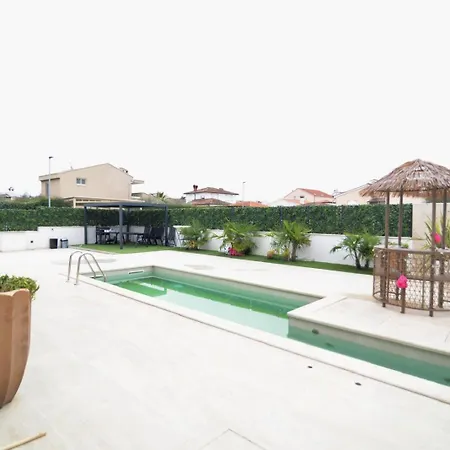 Villa Mare & Mimi Luxury Collection *